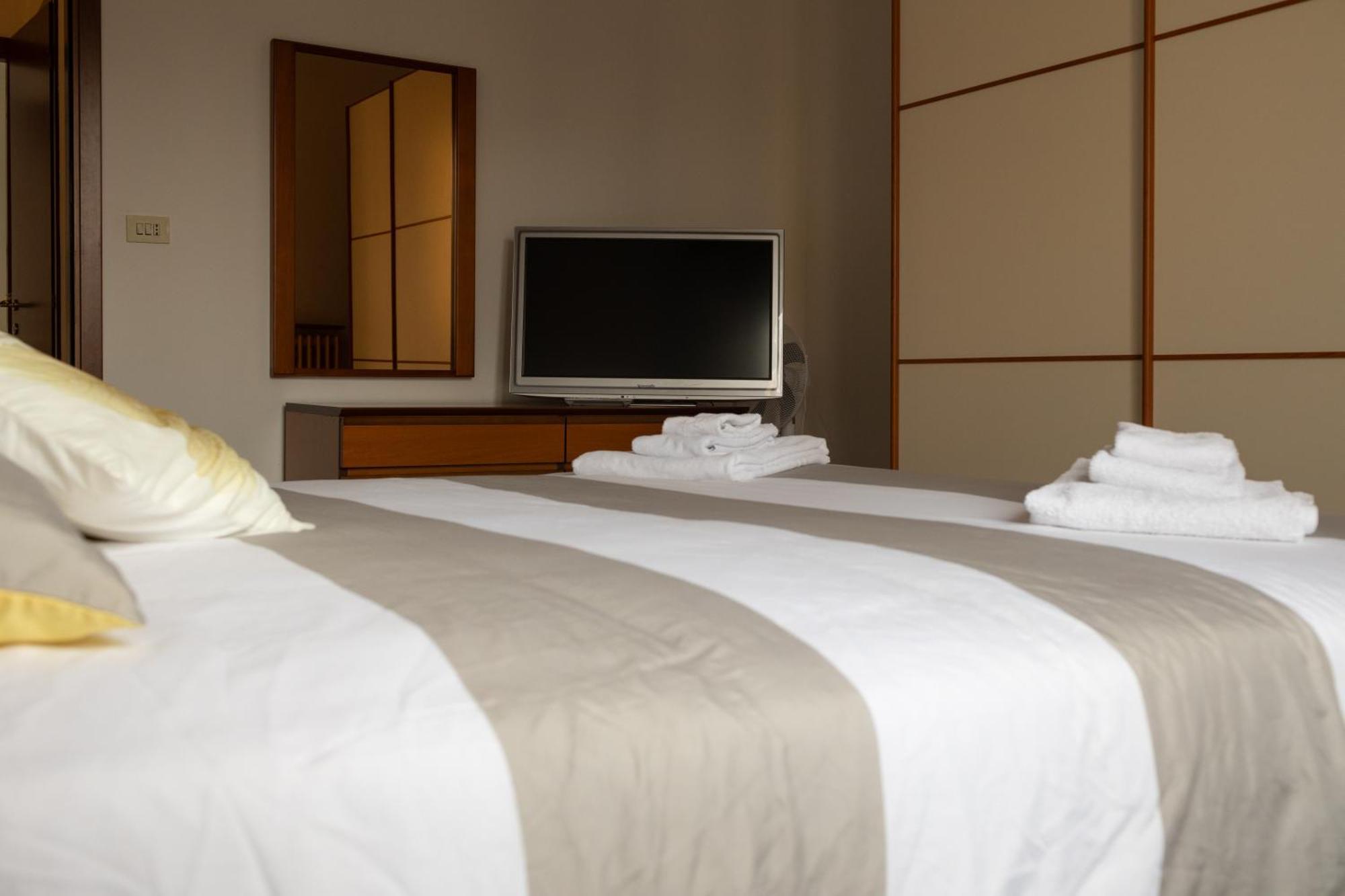 M.G. Home 2 A Un Passo Da Tutto Bologna Ngoại thất bức ảnh